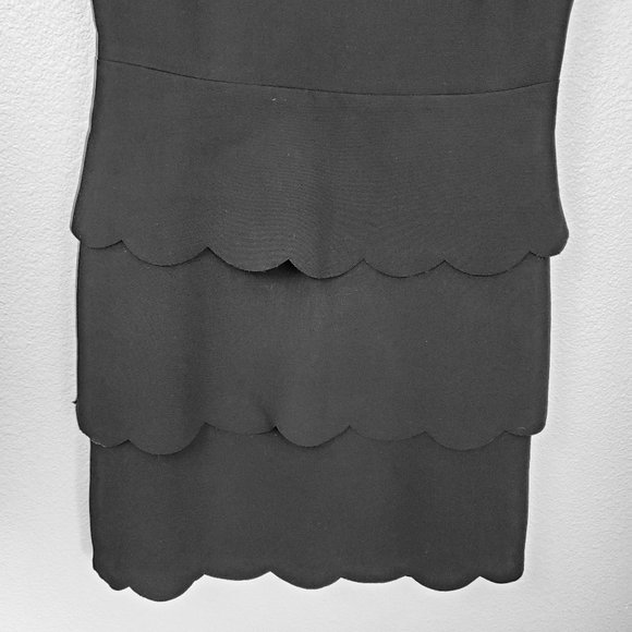 Ann Taylor LOFT Scallop Tiered Shift Dress 00P - Picture 3 of 8